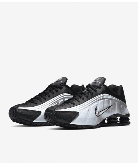 Nike Shox R4