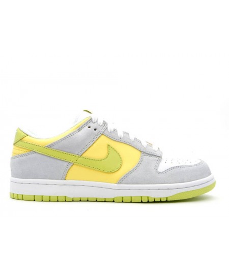 Nike W’s Dunk Low