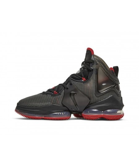 LeBron 19 Ep ‘Bred’