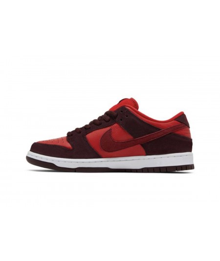 Nike Dunk Low ‘Cerise’