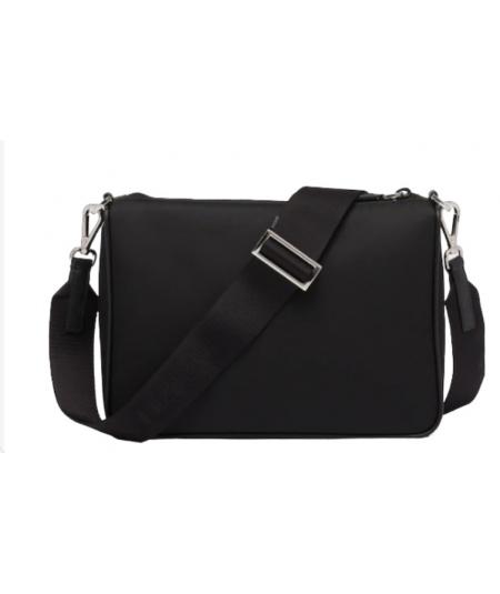 Sac Prada porté épaule en Re-Nylon et cuir Saffiano