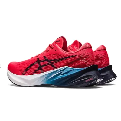 Asics Novablast 3