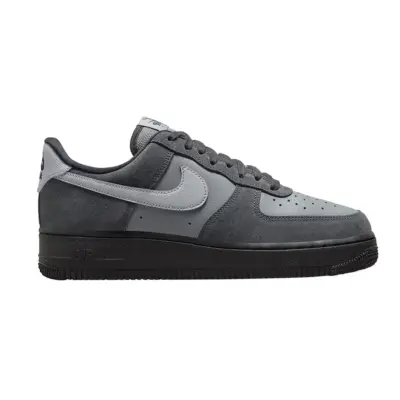 Nike Air Force 1 LV8