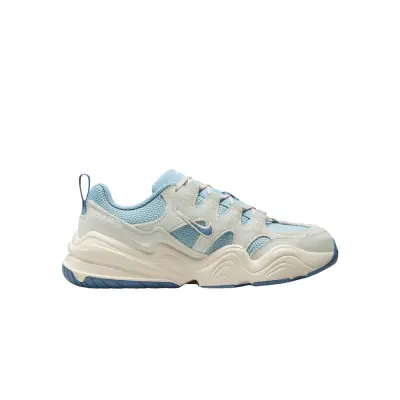 copy of NIKE TECH HERA