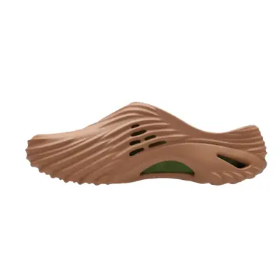 copy of Crocs Echo Clog 'khaki'